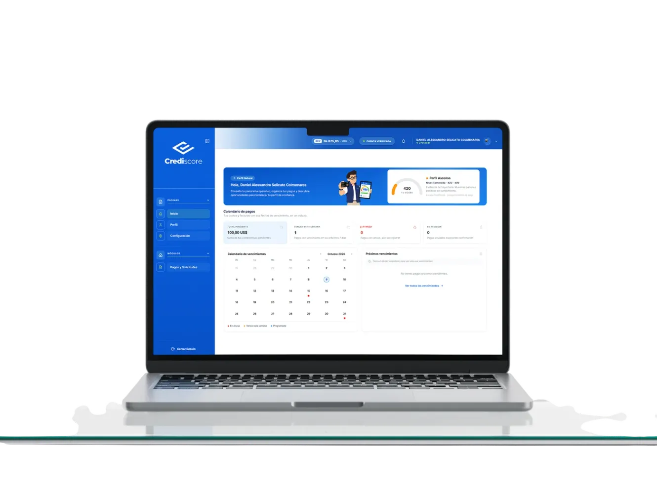 Panel de Crediscore en una laptop y la app en un teléfono